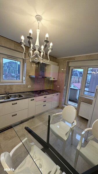 De vanzare, Apartament de LUX